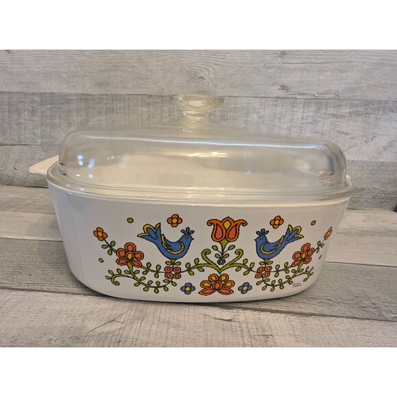 Vintage Corning Ware 4 Quart Casserole Dish With Lid - Country Festival Pattern - Picture 1 of 4